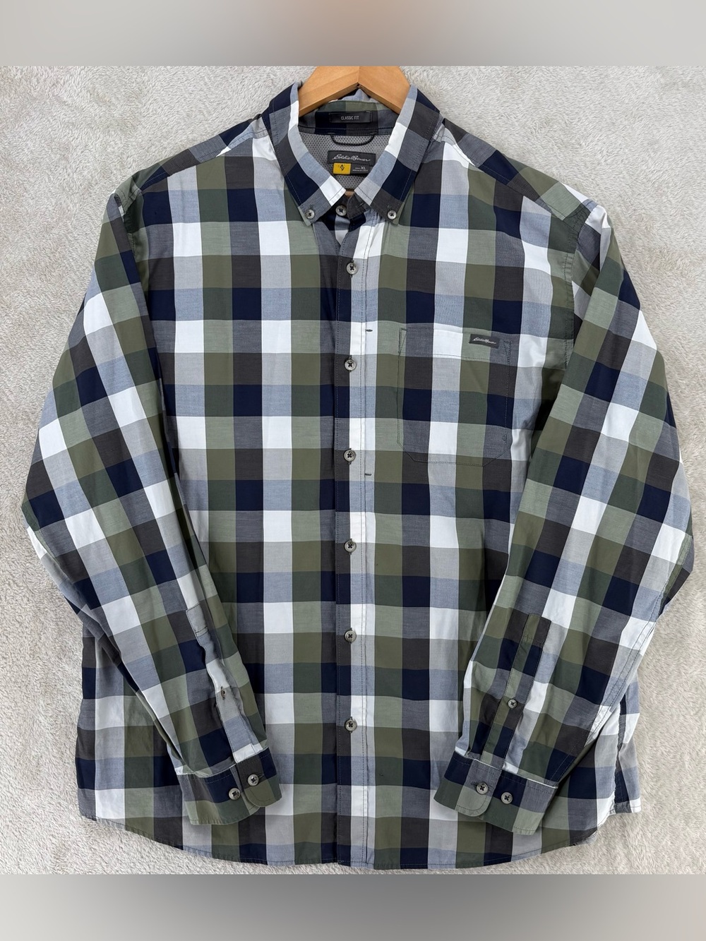 Eddie Bauer Classic Fit Men’s Plaid Button Down Shirt XL Green Blue White